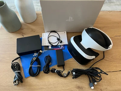 ORIGINAL PS4 VR CUH-ZVR2 EY AMAZING CONDITION - Image 1 of 4