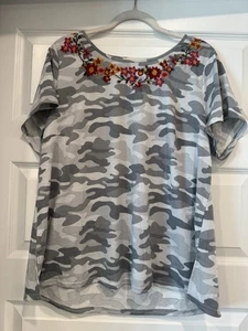 Savanna Jane Women's 1X Top Camo With Embroidered Flowers on Neckline - Picture 1 of 6