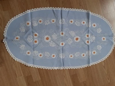 Napperon aux marguerites oval - Photo 1/4