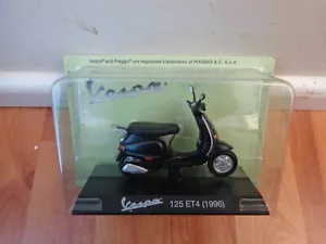 Maisto en Caja 1/18 Clásico Vespa 1996 125 ET4 Scooter Edición Especial Moto - Imagen 1 de 1