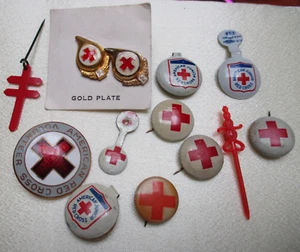 VINTAGE 13 ROTES KREUZ ANSTECKNADELN - TACS - - Bild 1 von 1