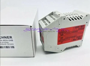 NEW ONE Euchner 072000 CES-A-AEA-04B safety relay - Picture 1 of 4