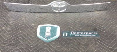 Toyota Camry 2012-2014 panel de acabado de tapa de maletero trasero usado OEM camioneta local Foto 1 de 4