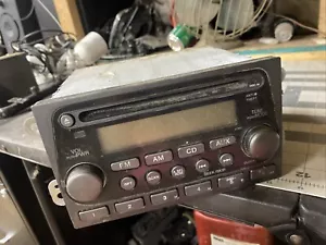04 Honda Element CD Radio Receiver MF823A0 39101-SCV-A030-M1 - Picture 1 of 4