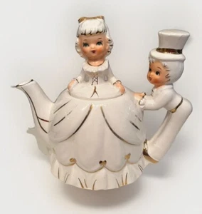 Vintage Enesco Japan Bride & Groom Wedding Musical Music Teapot Figurine - Picture 1 of 11