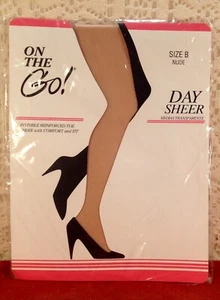 BRAND NEW On The Go Day Sheer Size B NUDE with Invisible Reinforced Toe - Picture 1 of 3