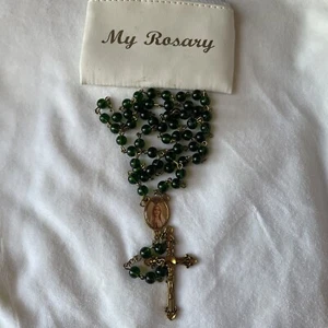 Vintage Faceted Green & Gold Tone Faceted Bead Rosary With Case - Picture 1 of 4