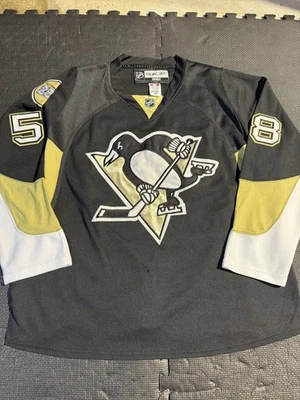 Camiseta deportiva de hockey Kris Letang Pittsburgh Penguins Reebok NHL para hombre 50 Foto 1 de 4
