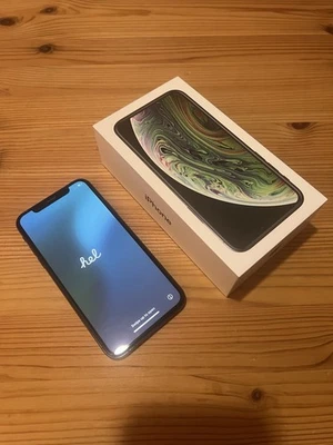 iPhone Xs Space Gray 64GB - Bild 1 von 4