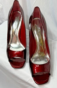 Deep Rich Red BCBGeneration Damen-Heels Größe 8B - Bild 1 von 9