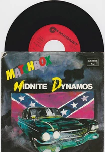 7" Single: MATCHBOX- MIDNITE DYNAMOS-LOVE IS GOING OUT OF FASHION - Bild 1 von 2
