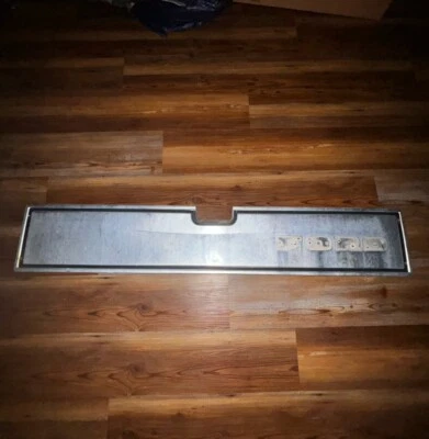 Puerta trasera Ford Ranger XLT 1983-1992 OEM con panel de moldura 1990 1991 1992 Foto 1 de 4