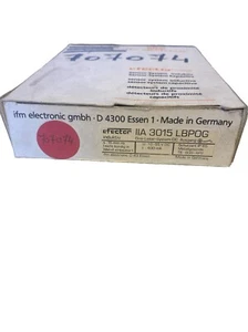 IFM IIA3015-LBPOG SENSOR - Picture 1 of 2