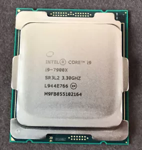 Intel Core i9-7900X 3.30GHz 10-Core 13.75M LGA-2066 SR3L2 X-series CPU Processor - Picture 1 of 1