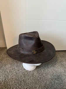 Vintage Leder Cowboy Hut Unisex dunkelbraun Rodeo Distressed Pferd Medaillon - Bild 1 von 7