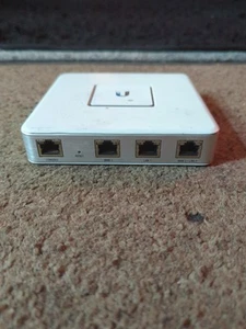 Ubiquiti UniFi Security Gateway Router USG Power Adapter Included - Zdjęcie 1 z 9