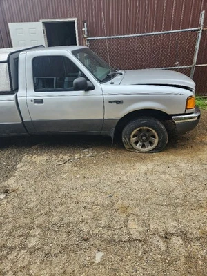 Eje de transmisión trasero 98-11 RANGER cabina regular caja de 7' 118" Wb 2x2 4,0 L Foto 1 de 4