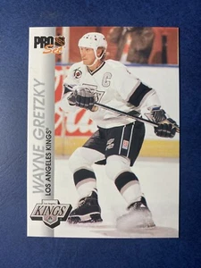 Wayne Gretzky (wrong back) Patrick Roy (BACK) misprint error 1992-93 Pro Set - Picture 1 of 8