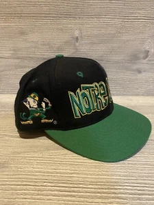Vintage 1990's Notre Dame Irish Top Of The World Snapback Hat Leprechaun Logo - Picture 1 of 24