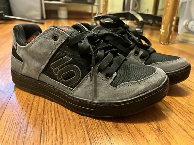 Bicicleta de montaña Five Ten Freerider para hombre talla 11 zapatos negro/gris cinco/rojo Foto 1 de 4