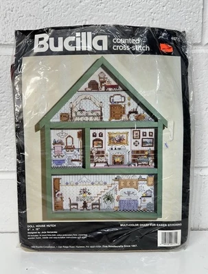 De colección BUCILLA Casa de Muñecas Hutch 9x12 Contado Punto de Cruz Kit #40771 Nuevo Foto 1 de 4