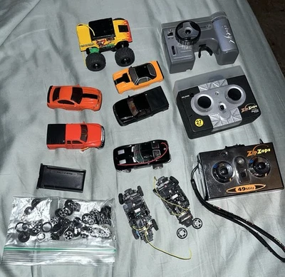 Vintage Radio Shack Zip Zaps Micro RC Race Car & Remotes Lot w/Accessories - Image 1 of 4