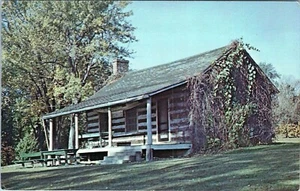 Postal publicada Hawkeye Natives Cabin Burlington's Crapo Park - Imagen 1 de 2
