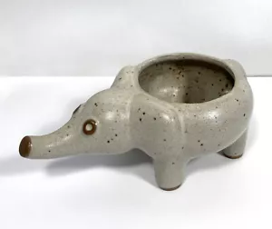 Vintage 1970s David Stewart LIONS VALLEY STONEWARE Elephant Mini Retro Planter - Picture 1 of 12
