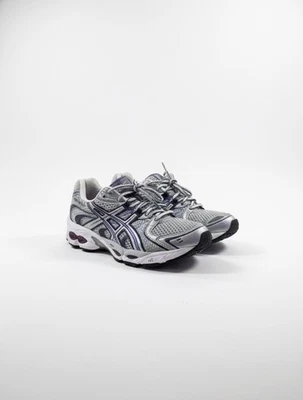 ASICS Gel Nimbus 11 púrpura plateado para mujer talla 8 Foto 1 de 4