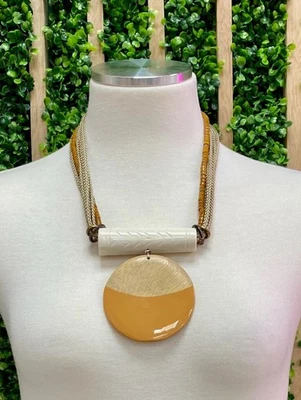 Círculo de madera beige. Collar Trenzado Bohemio Moda Elegante Grueso Foto 1 de 2