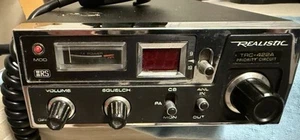 Realistic TRC-422A CB Radio Tested Missing One Mount Knob - Picture 1 of 7