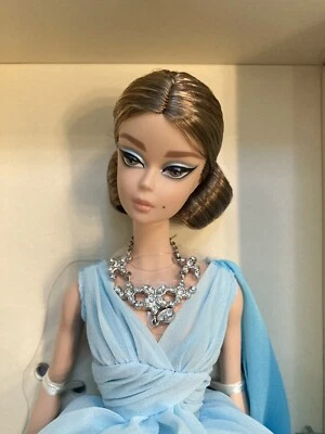 Barbie BFMC 2016 Vestido de Baile de Gasa Azul Piedra de Seda Genuina  Foto 1 de 4