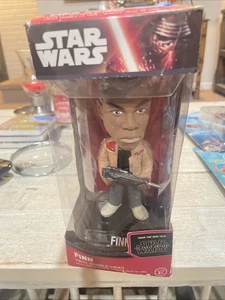 Funko Wacky Wobbler: Star Wars - Finn - Picture 1 of 3