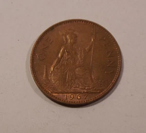 ONE PENNY ENGLAND 1967 ELIZABETH II Great Britain England Coin - Picture 1 of 2