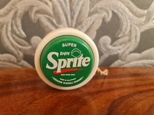 Sprite Professional Genuine Russell Spinner Yoyo 1980's - Foto 1 di 7
