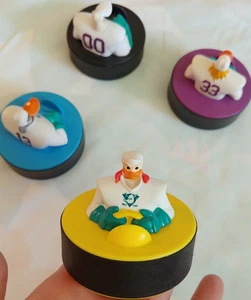 Mighty Ducks Disney Pucks McDonalds 1997 - 4er Set - Bild 1 von 9