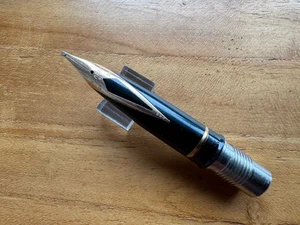 Sheaffer Targa 14K Solid Gold Classic Füllfederhalter Federeinheit - breit USA (unten) - Bild 1 von 6