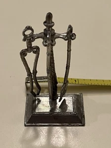 JUEGO CHIMENEA de metal vintage CASA DE MUÑECAS ZONA EE. UU. / ALEMANIA OCUPADA? - Imagen 1 de 8