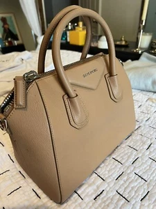 Givenchy Antigona Satchel Small - Picture 1 of 10