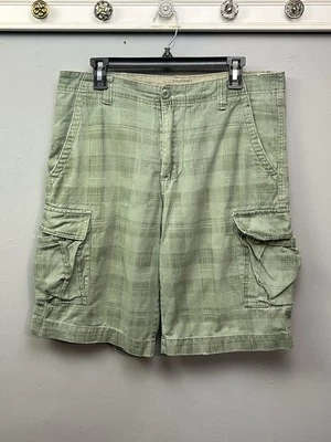 Plugg Co Cargo Shorts Men's 30 green Plaid Y2K grunge Skater vintage wear hiking - Image 1 of 4