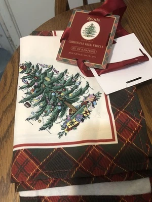 Spode Christmas Tree Tartan Napkins - Image 1 of 4