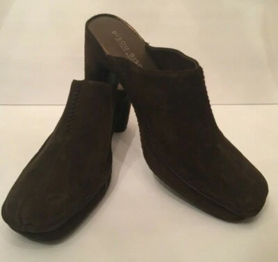 Mules Bisou Bisou para mujer talla 9,5 M cuero marrón gamuza punta cuadrada sin cordones   Foto 1 de 4