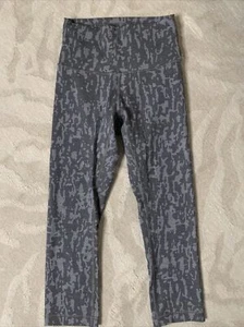 Lululemon Wunder Under Damen Gr. 4 Hi-Rise Full-On Luxtreme grau Animal Print - Bild 1 von 4