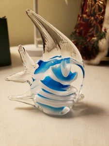 Art Glass PAPERWEIGHT FISH Aqua  Blue  White Excellent - Picture 1 of 8
