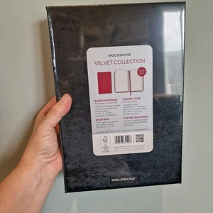Moleskine Limited Edition Velvet Collection SET Notebook & Story Box Fuchsia - Picture 1 of 4