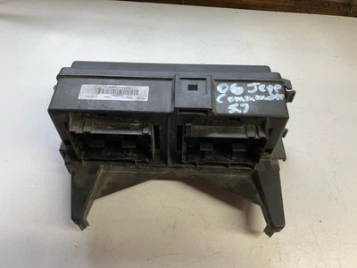 2006 Jeep Commander Fuse Box 04692086AB - Image 1 of 4