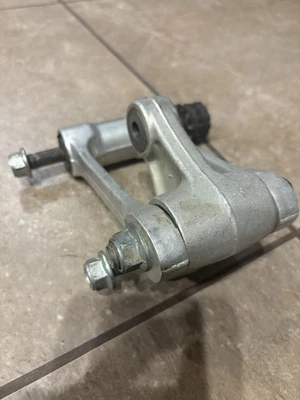 2013 13 Kawasaki KX250F 13-16 OEM OSSO DE CACHORRO PARAFUSOS DE LIGAÇÃO DE PIVÔ DE LIGAÇÃO DE CHOQUE TRASEIRO - Imagem 1 de 4