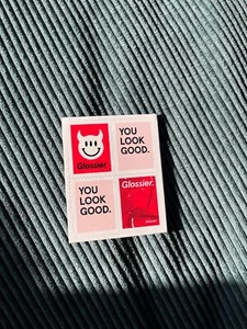 Stickers quatuor logo brillant édition limitée "You Look Good" | Parfait état - Photo 1/1