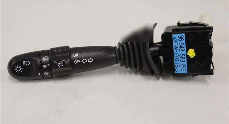 Interruptor de señal de giro de luz antiniebla delantera para Chevrolet Spark 2010-2017 Foto 1 de 1