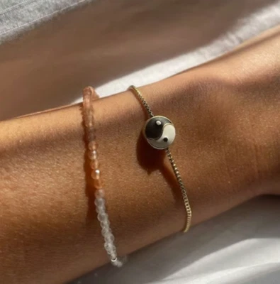 Pedra do sol e pedra da lua branca contas de 3 mm cura Reiki pulseira de cristal feminina delicada - Imagem 1 de 4